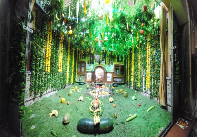 हरियाली अमावस्या पर अद्भुत हरियाले श्रृंगार से सजा गोपेश्वर दरबार