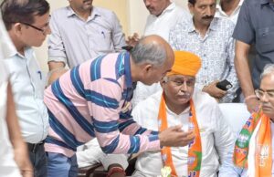 बैरियर्स हटाने सहित आरटीई संबंधित विभिन्न मांगों के निस्तारण हेतु शिक्षा मंत्री मदन दिलावर से खैरीवाल एवं बेनीवाल ने की मुलाकात